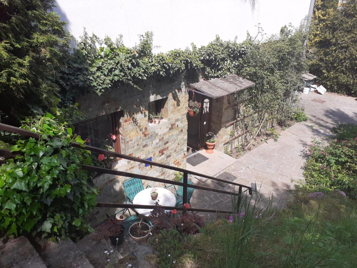 Ferienwohnung Garsonka Jilove u Prahy Exterior foto